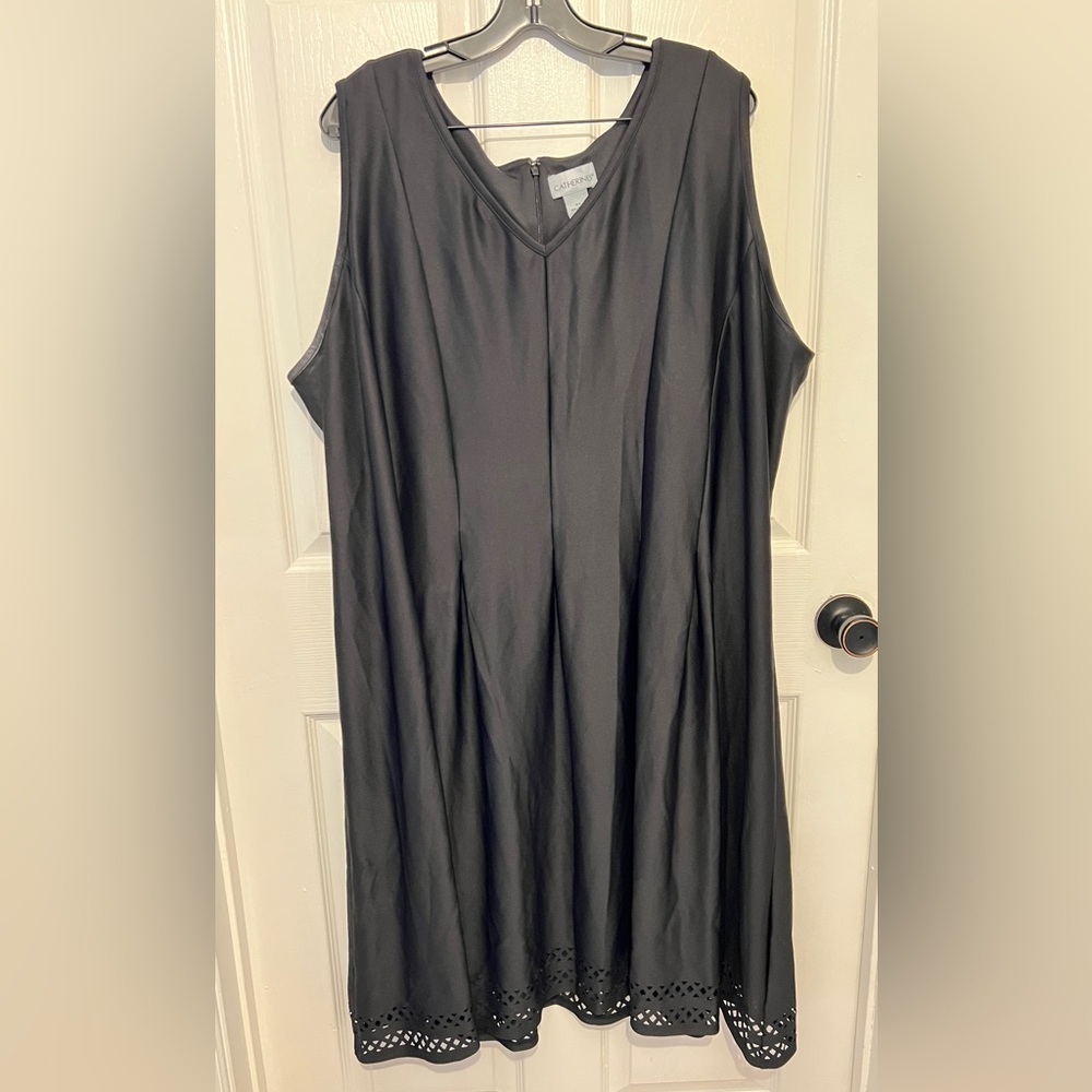 CATHERINES Women's Black V-Neck Sleeveless Laser Cut Hem Dress Plus Size 4X